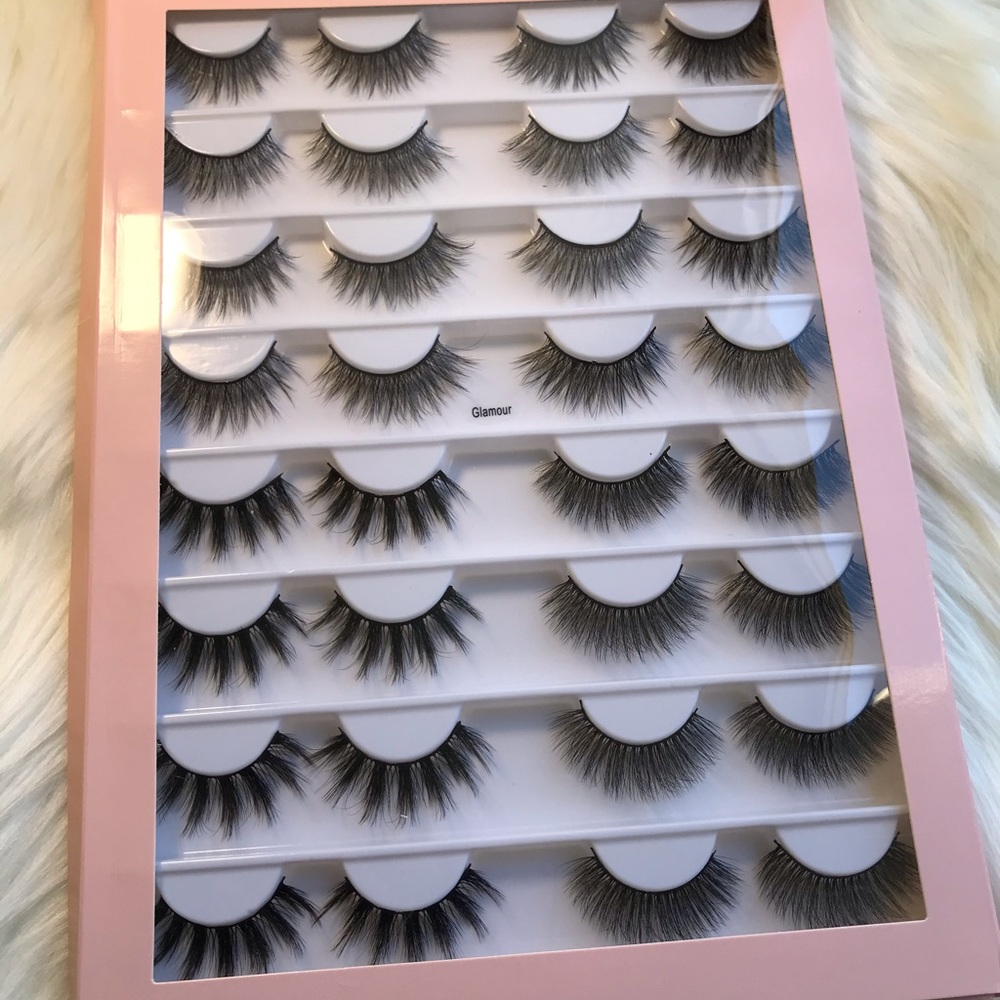 Eye lashes